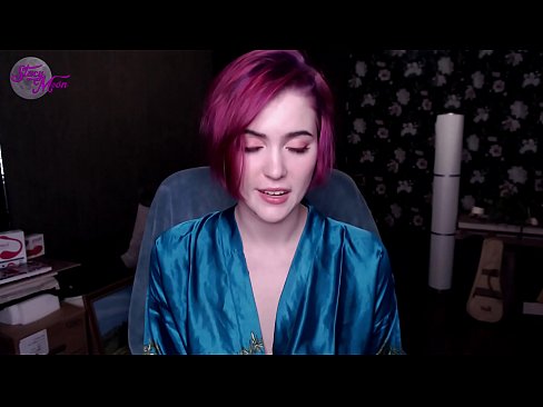 ❤️ Enstriksyon sou embesil nan men yon ti fi Ris nan lang angle ❤️ Videyo pònografi nan nou